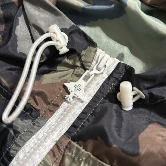 LRG men’s size small lightweight full zip camouflage windbreaker rain jacket - Picture 9 of 11